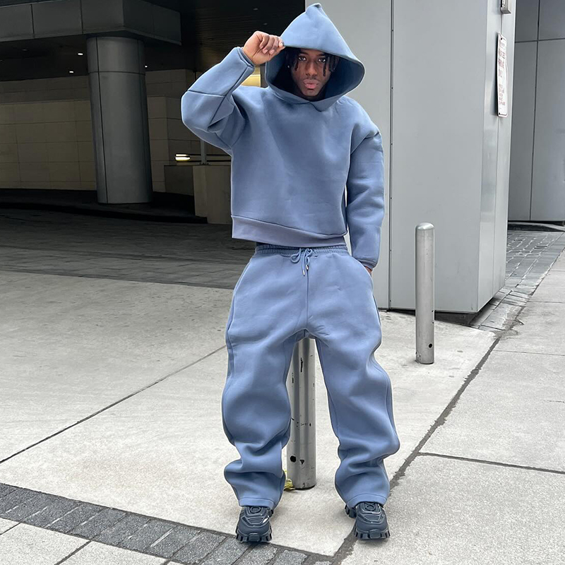 Winter Clothing Website - Conjunto de Sudadera con capucha para